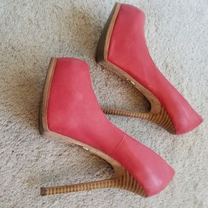 Women's stelleto heels!